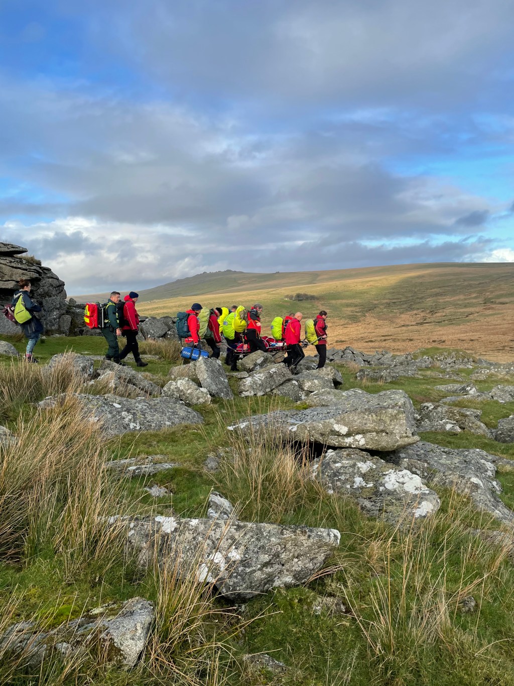 25.11.22  Injured Walker, King’s&nbsp;Tor